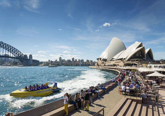 Sydney Opera House promenade